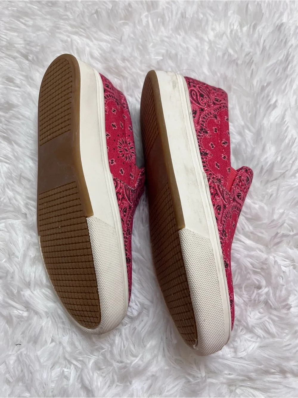 Steve Madden Red Bandana-Print Slip-On Shoes